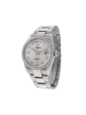Rolex - 2002 pre-owned Day-Date 36mm - unisex - 18kt White Gold/Diamond/Pearl/ALPACA WOOLCACHEMIRE RASATO - One Size - SILVER