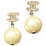 Chanel cc silver pearls earrings