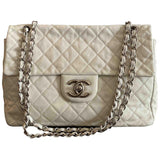 Chanel timeless/classique white leather handbag