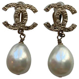 Chanel cc gold metal earrings