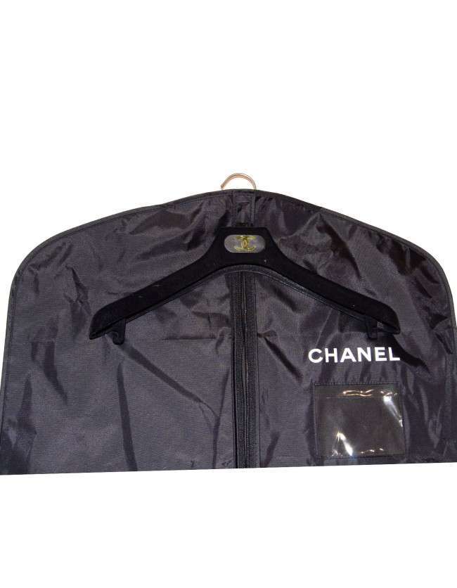 Chanel Extra Long Nylon Garment Bag & Velvet Hanger Set – Luxify