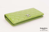 Chanel A48691 Light yellow