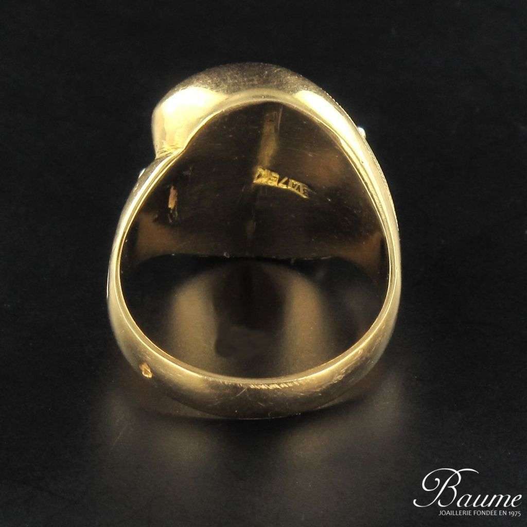 Gold and ruby ring