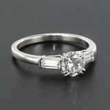 Solitaire diamond and baguette diamonds