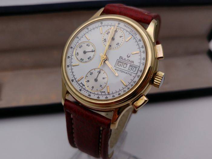 Bulova Automatic Chronograph 腕時計【未稼働品】 BULOVA 豪華おまけ有 ブローバ 腕時計 メンズ カーブ Curv
