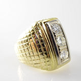 18 kt gold ring with diamond pattern and 0.56 ct brilliant cut diamonds