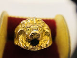 Solid German lion's head gold ring, 750 with 0.3 ct sapphire