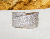 Cocktail ring in 18 kt gold set with highly sparkling diamonds weighing 3.56 ct - Size 55