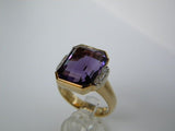 Ring with diamonds and amethyst in 18 kt gold