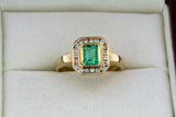 Ring in 18kt gold + Emerald + Diamonds – Ring size: 56 – can be sized up or down 4 numbers