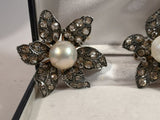 Excellent large pair of earrings in 14 kt gold with silver cupel and 6 ct diamonds and Sicilian pearls, 1950s
