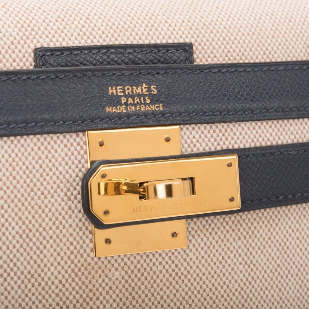 Hermes Vintage Toile and Navy Blue Courchevel Sellier Kelly 32cm Gold Hardware (