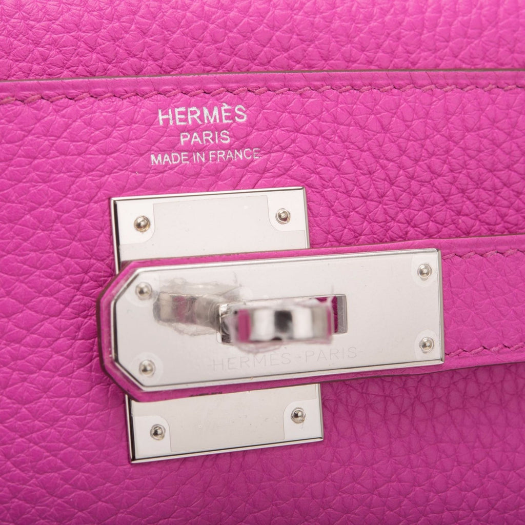 Hermes Magnolia Clemence Retourne Kelly 28cm Palladium Hardware