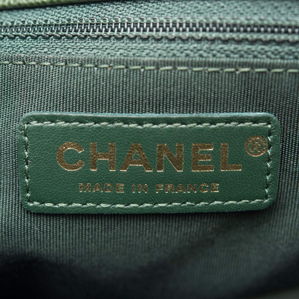 Chanel Green Braid Around Chevron Quilted Caviar New Medium Boy Bag