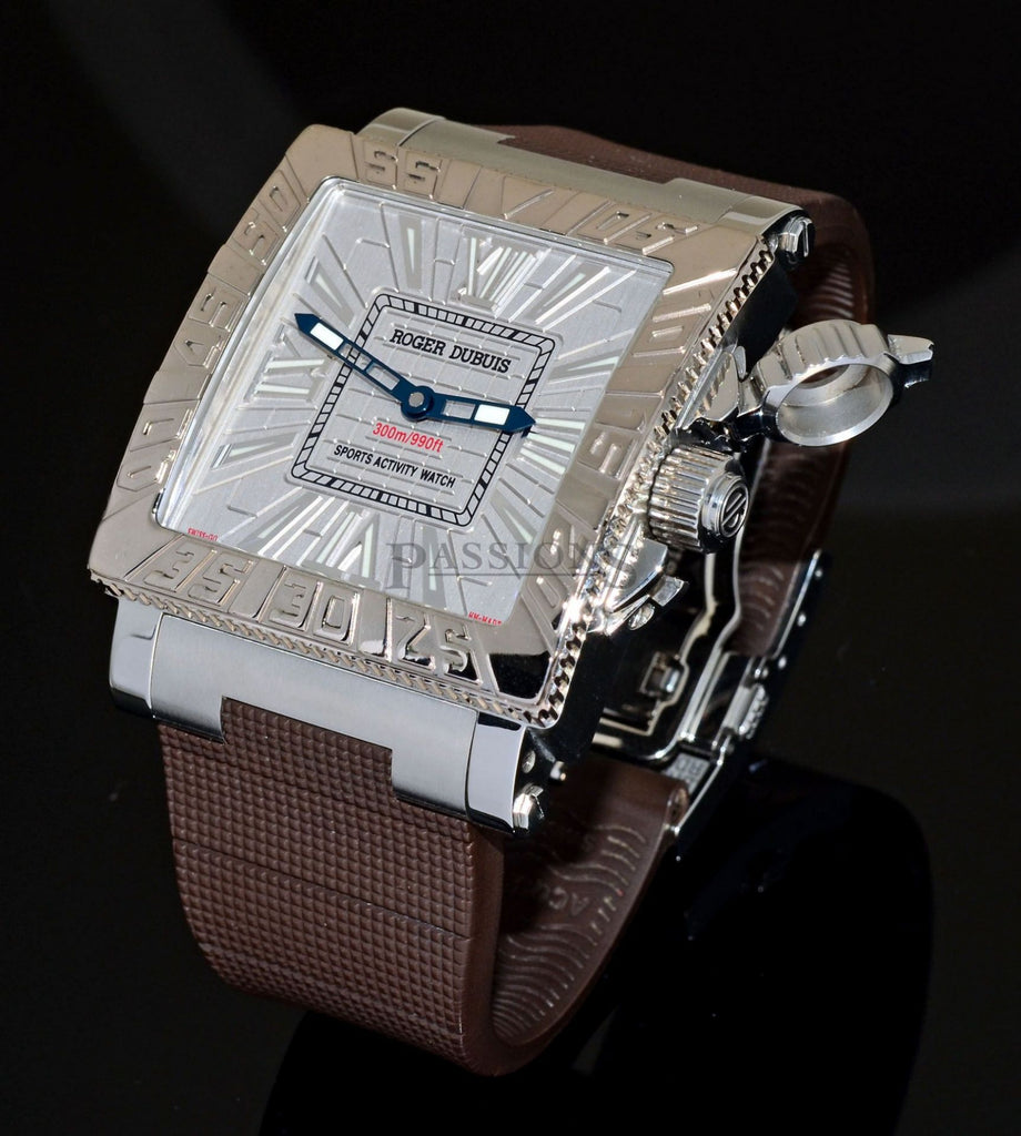Roger Dubuis 41mm AquaMare auto chronometer 300m Sports Activity Watch