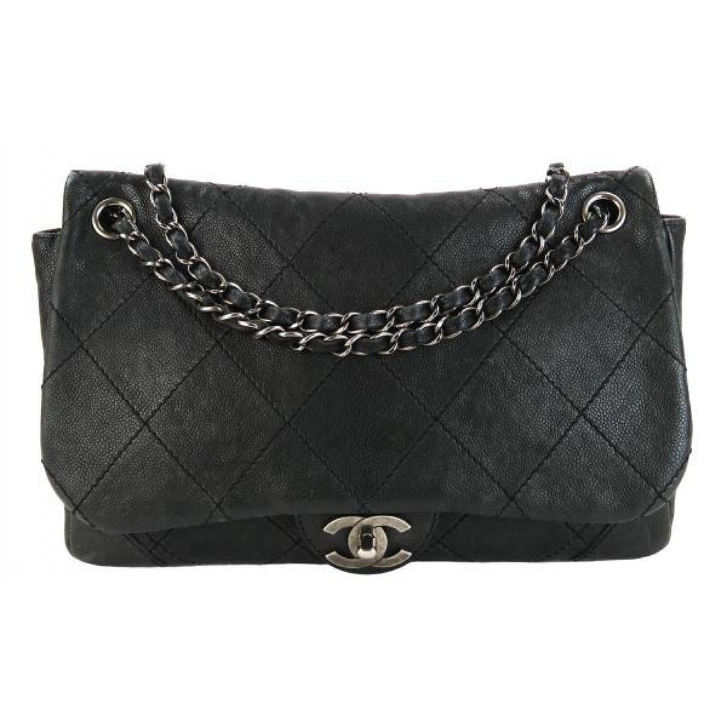 Chanel Black Caviar Leather Diamond Stitch Classic CC Flap Bag – Luxify  Marketplace