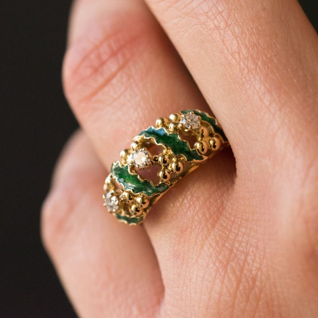 Ring with diamonds and green enamel