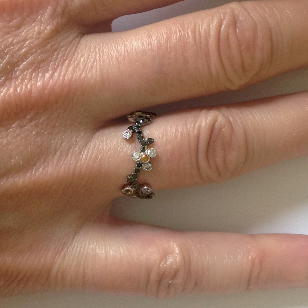 Dalben Sakura Yellow Sapphire Diamond Gold Band Ring