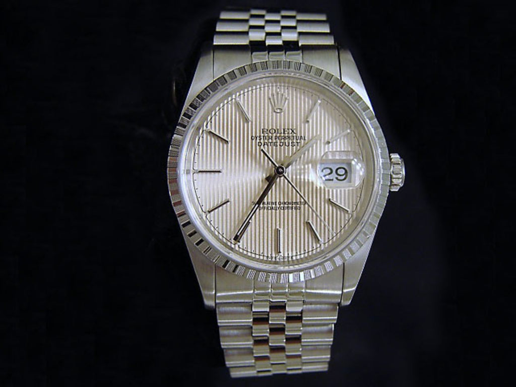 Pre Owned Mens Rolex Stainless Steel Datejust with a Silver Tapestry Dial 16220